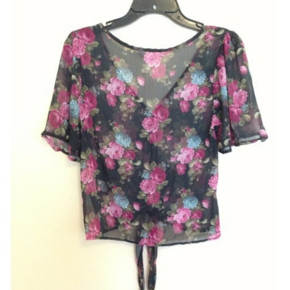 SOLD Kirra Sheer Tie Front Floral V Neck Button Front Short Flutter Sleeve Top - Picture 6 of 9
